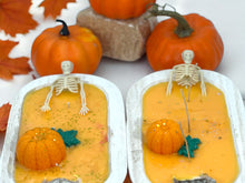 Load image into Gallery viewer, Dough Board Soy Candles