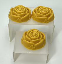 Load image into Gallery viewer, Facial Bliss Turmeric Soap
